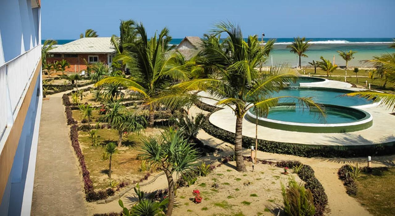 Turtle Beach Hotel Ujunggenteng 部屋 写真