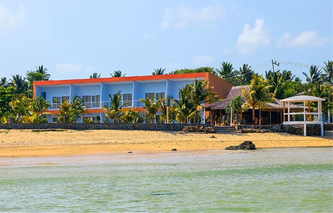 Turtle Beach Hotel Ujunggenteng エクステリア 写真