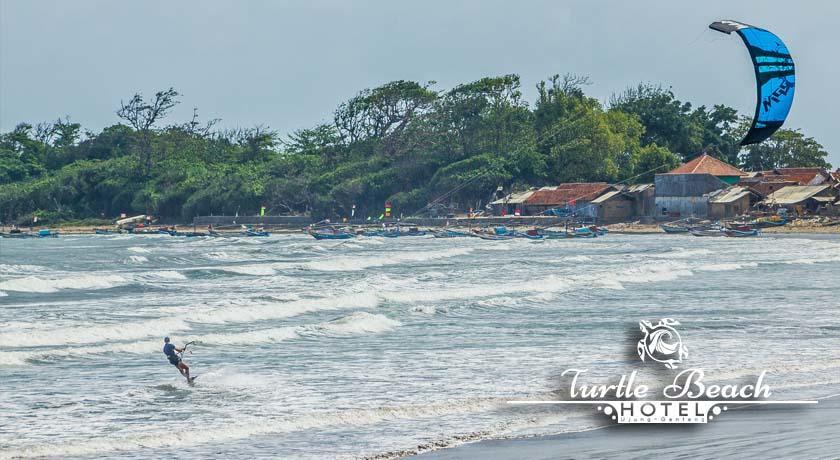 Turtle Beach Hotel Ujunggenteng エクステリア 写真