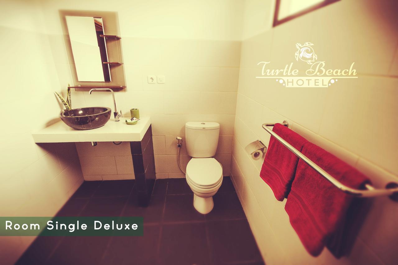 Turtle Beach Hotel Ujunggenteng エクステリア 写真